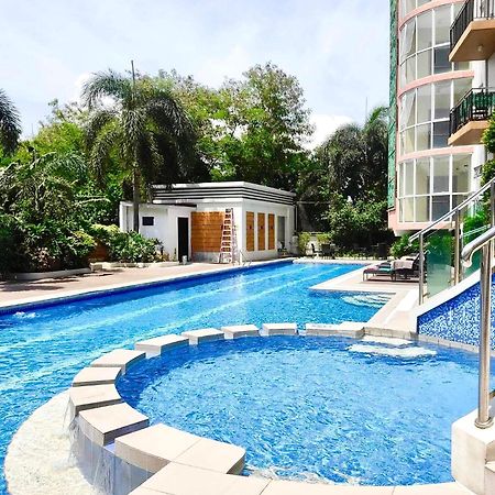 Lancris Residences 2 Bedroom Entire Apartment Near Airport With Pool Paranaque City Ngoại thất bức ảnh