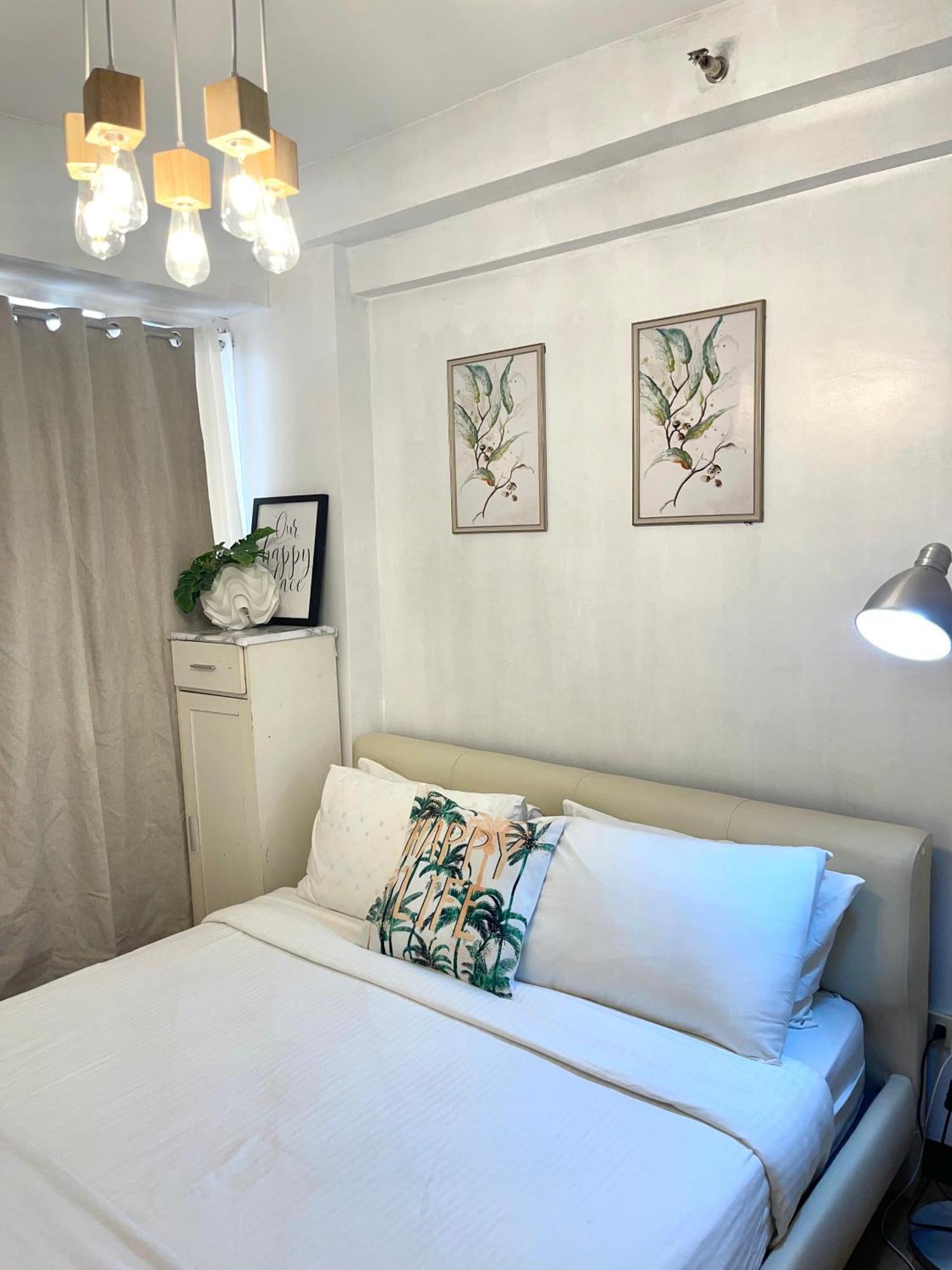 Lancris Residences 2 Bedroom Entire Apartment Near Airport With Pool Paranaque City Ngoại thất bức ảnh